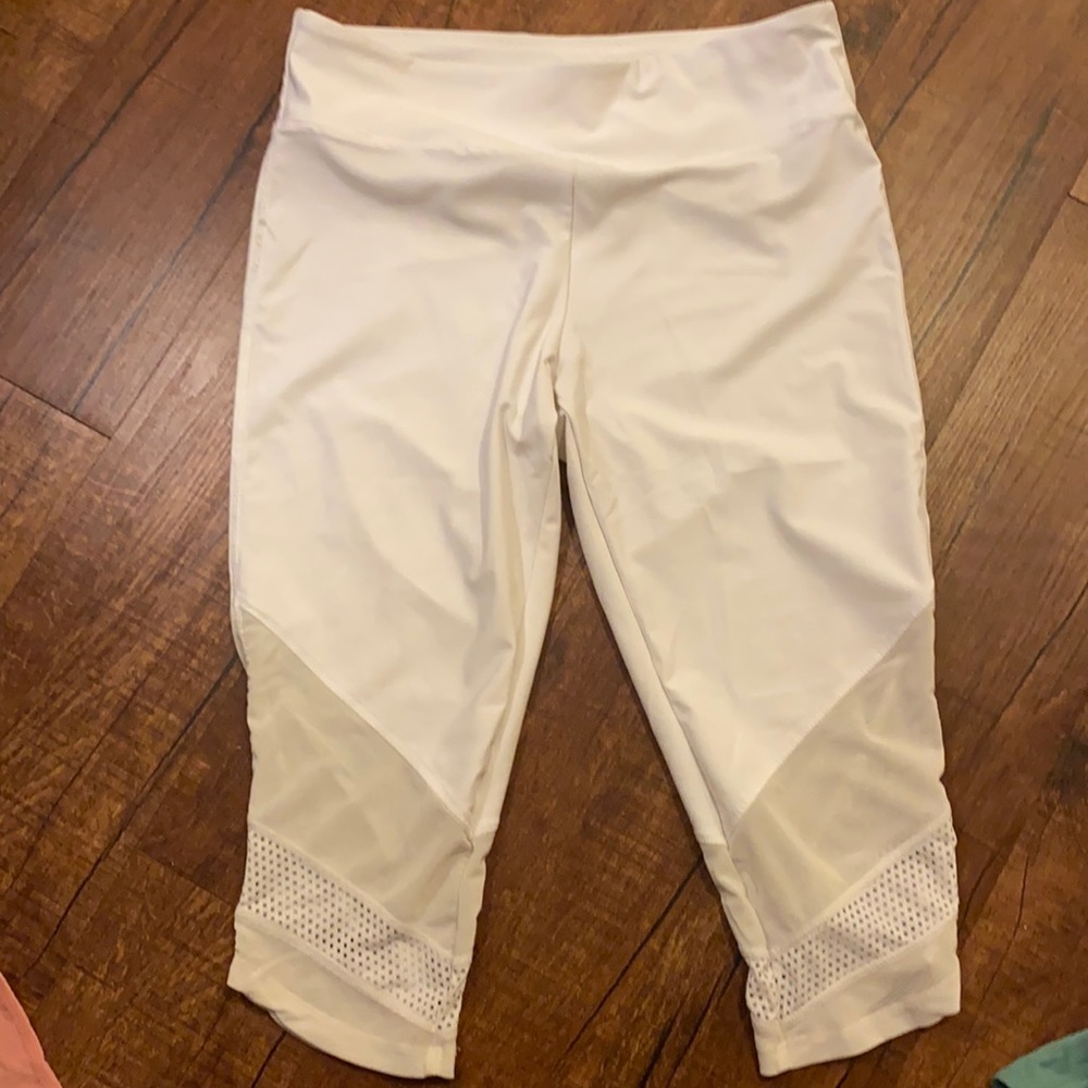 Women’s workout leggings